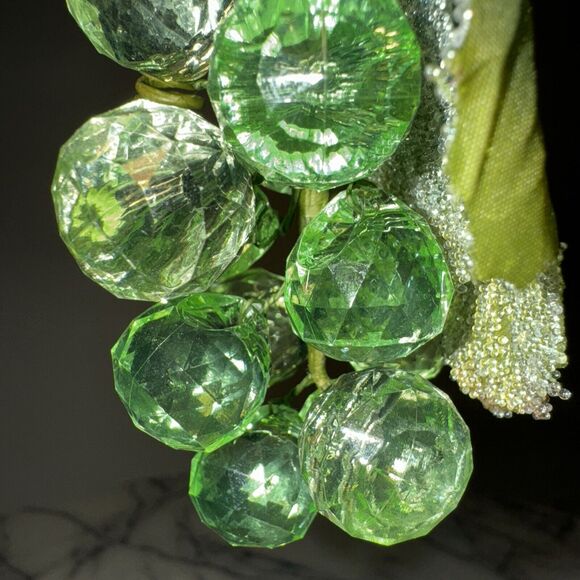 4 NEW Vintage Acrylic Faceted Green Ombré Grapes Cluster Decor Sugared Leaves - Picture 12 of 13